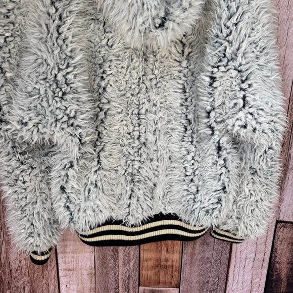 Free People Jacket Fluffy Dolman Faux Fur Boho Fall Winter Cozy Bohemian XS/S - Picture 6 of 11